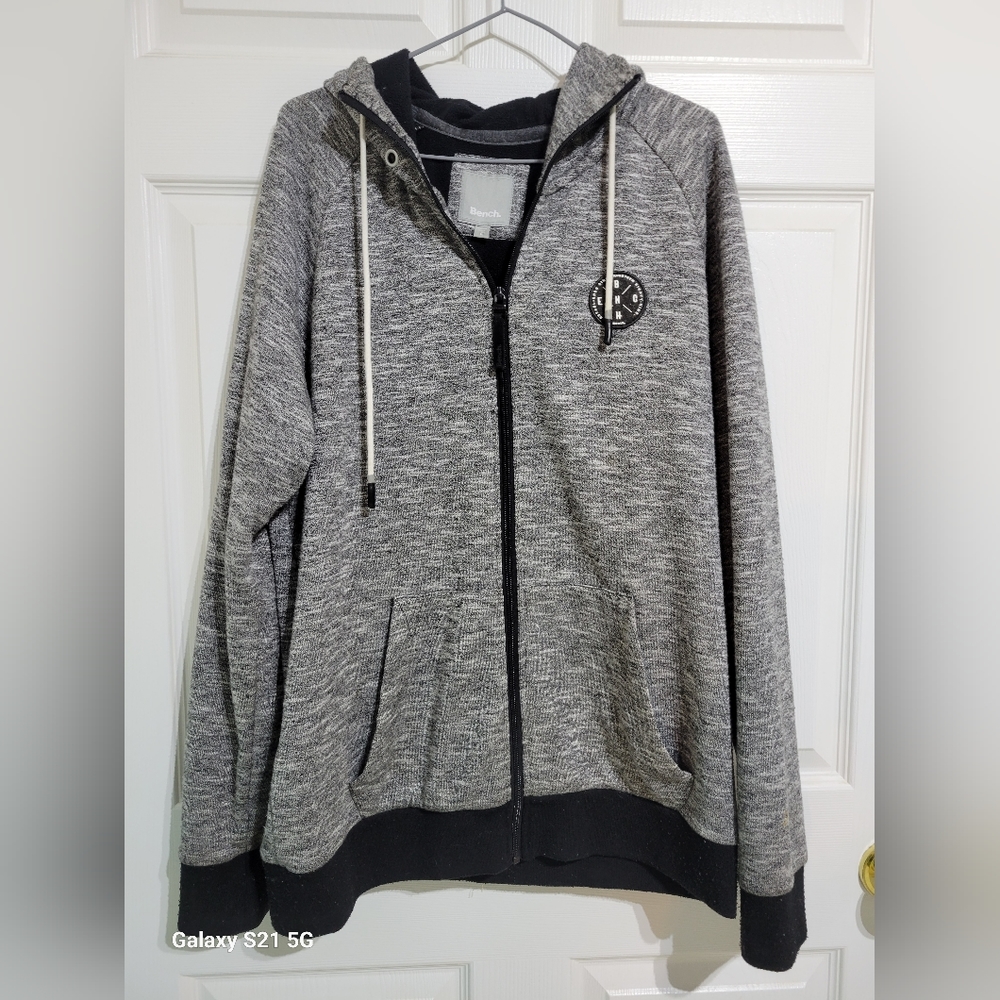 ❌❌SOLD❌❌Mens Large Bench Grey zip up Hoodie